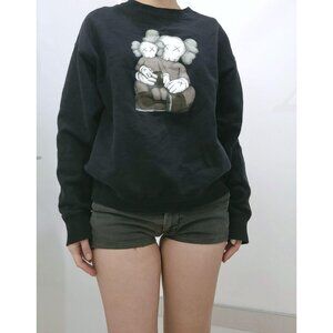 Uniqlo x KAWS Black Oversized Sweatshirt